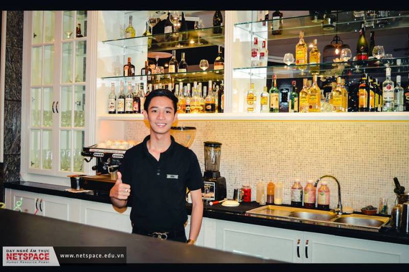 Trần Ngọc Tiến - Chuyên viên Bartender tại Khách sạn One Opera