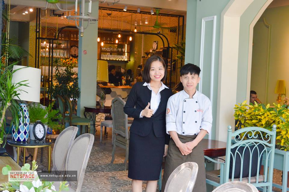 Lê Hoàng Giang - Học viên Bếp Quốc Tế làm việc tại Nhà hàng Pavilion The Garden Cafe