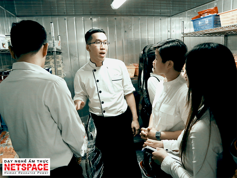 Học viên Netspace trải nghiệm môi trường làm việc tại khách sạn 5 sao New World Sài Gòn