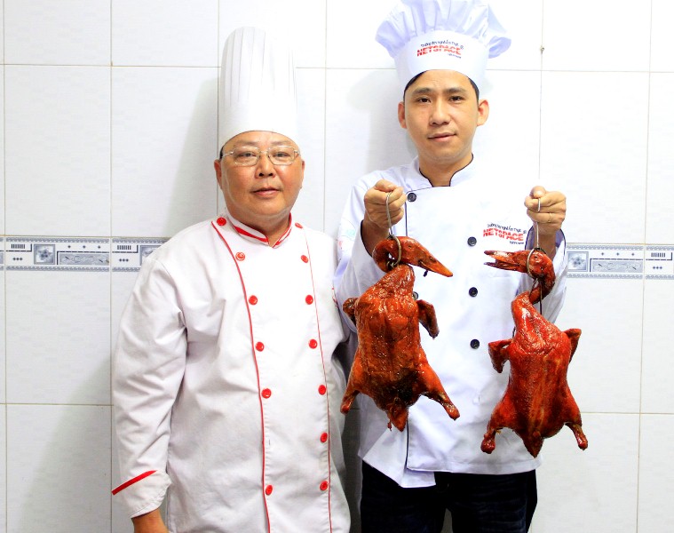Thầy Tăng Quốc Vinh- Giảng viên Bếp Hoa- Bếp trưởng Bếp Hoa Nhà Hàng Continental