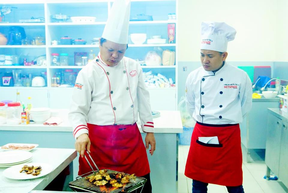 Cảm nghĩ của anh Công - học Bí quyết nấu Phở, Sốt xào