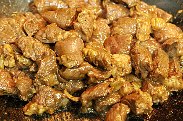 Cách làm bò lúc lắc cực thơm ngon hấp dẫn ai cũng ghiền