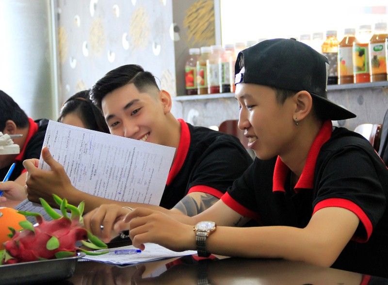 Học viên Nguyễn Xuân Phú quyết tâm theo đuổi nghề Bartender