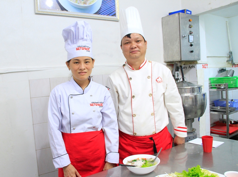 Chị Như học nấu Hủ tiếu Nam Vang để kinh doanh