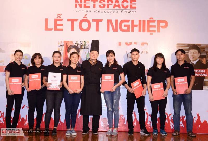 Học viên Netspace Đà Nẵng rạng rỡ nhận bằng tốt nghiệp