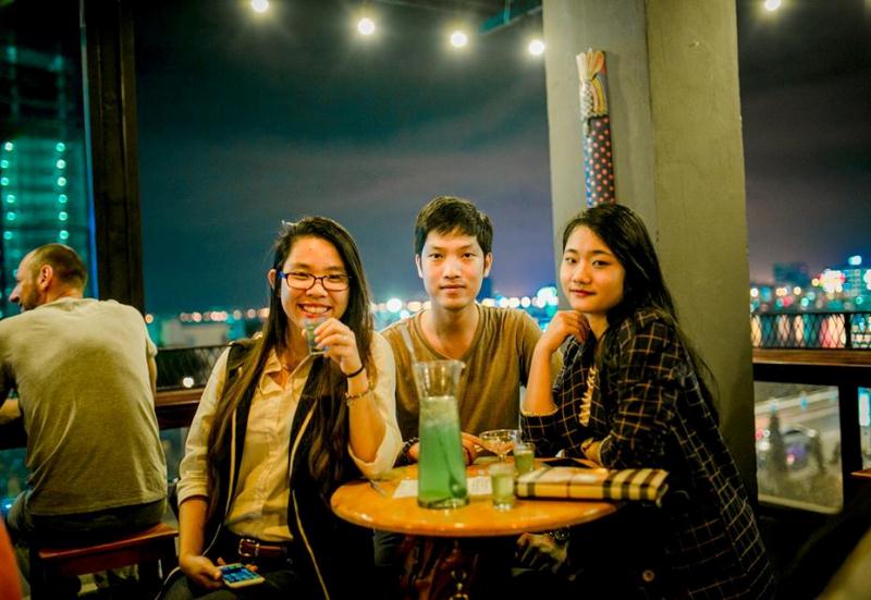 Mây Coffee & Bar hút giới trẻ Đà Nẵng