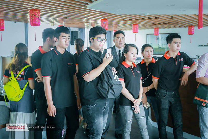 Học viên tham quan thực tế tại Royal Lotus Hotel Danang