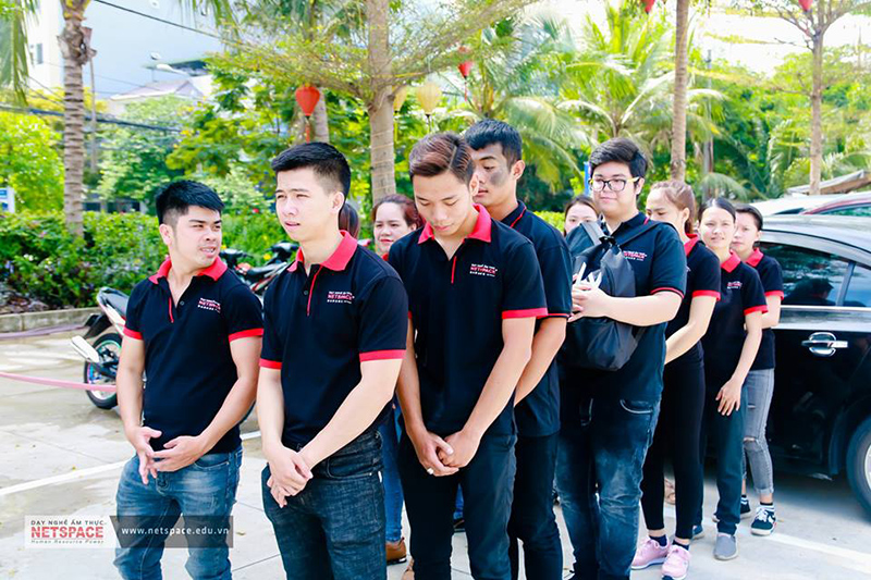 Học viên tham quan thực tế tại Royal Lotus Hotel Danang