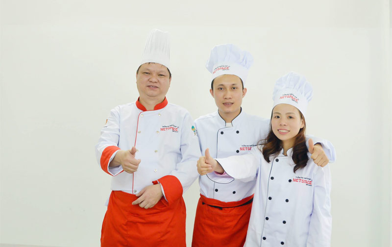 Anh Nguyễn Văn Linh (Hà Tĩnh) - Học nấu bún riêu