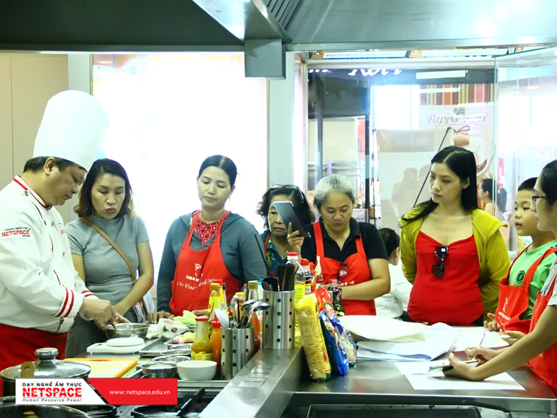 Chương trình Cuộc cách mạng Bếp gia đình cho người nội trợ