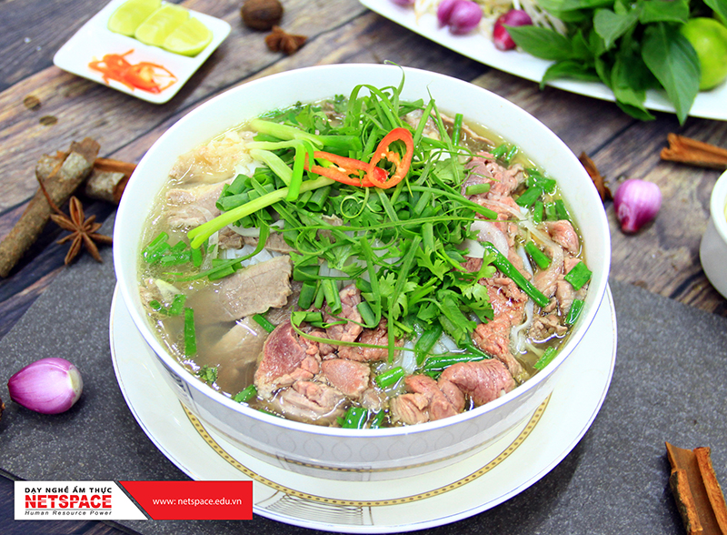 Đến Phở Hưng (Vũng Tàu) thưởng thức hương vị Việt đậm đà
