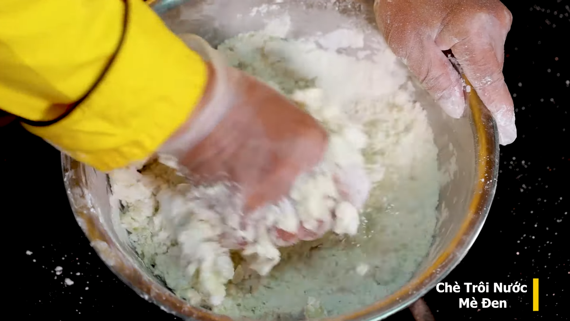 Cách nấu Chè Trôi Nước Khổ Qua Mè Đen mềm dẻo - không bị cứng kiểu Hoa